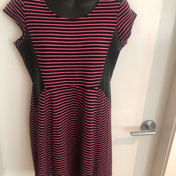2/$100 JESSICA SIMPSON XL/ 14 FIT - Picture 6 of 11